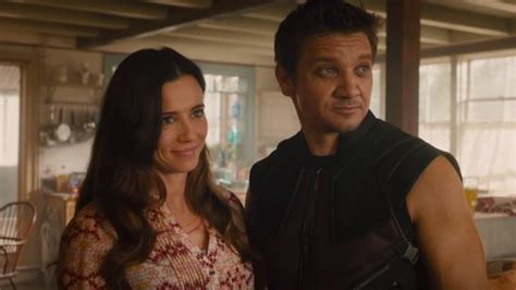 hawkeye wife actor